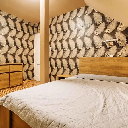 Apartment In Gyenesdias - Balaton 18807 Apartman *