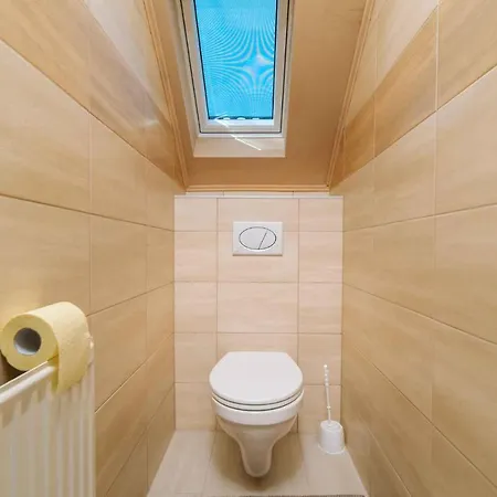 Apartment In Gyenesdias - Balaton 18807 아파트 기에네스디아스