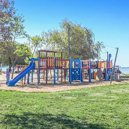 Apartment In Gyenesdias - Balaton 18807 * 기에네스디아스