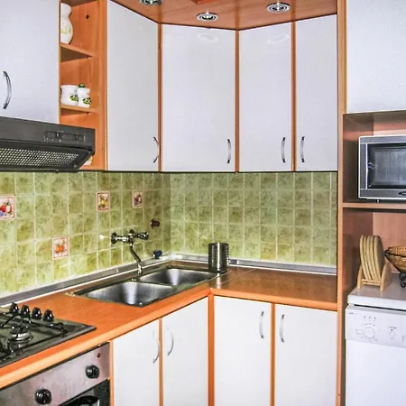 Apartment In Gyenesdias - Balaton 18807 * 기에네스디아스