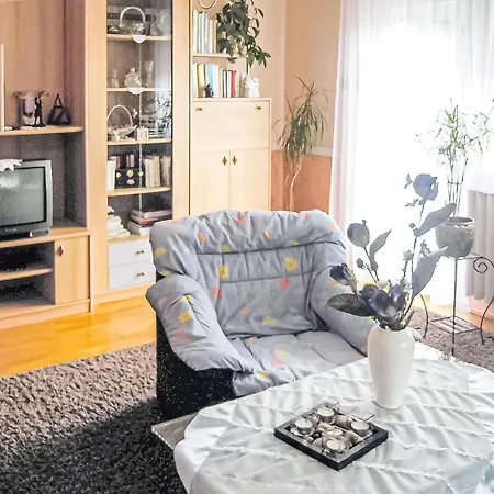 Apartment Gyenesdias 1 *
