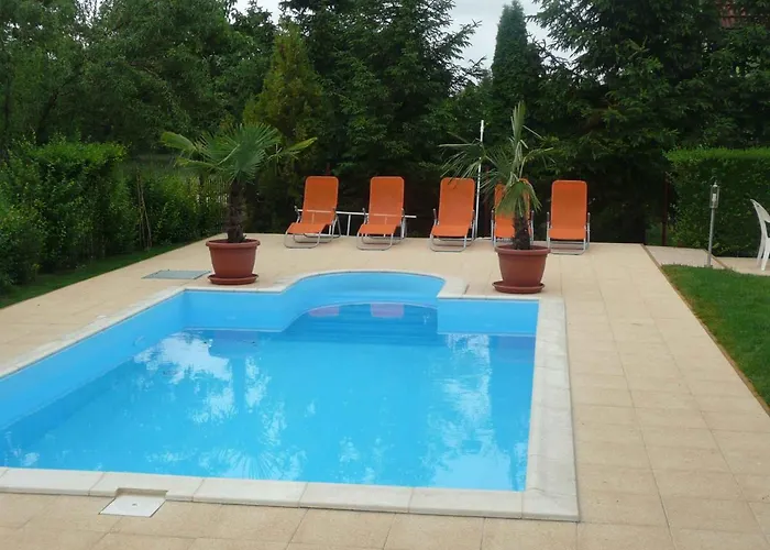 In - Balaton 18807 *