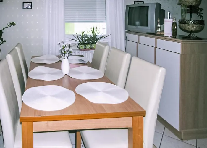 In - Balaton 18807 Apartman *