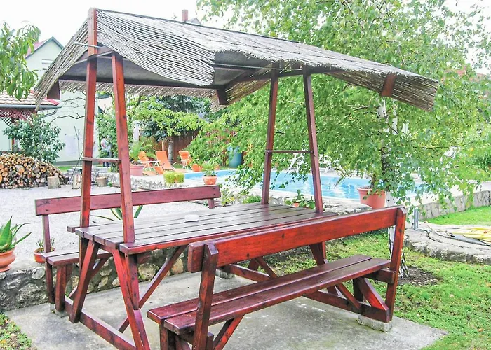 In - Balaton 18807 Gyenesdiás